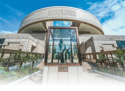上海博物馆“对话世界”展览持续吸引观众，记者探访—— 博物馆如何赋能一座城（文化中国行·人文观察）